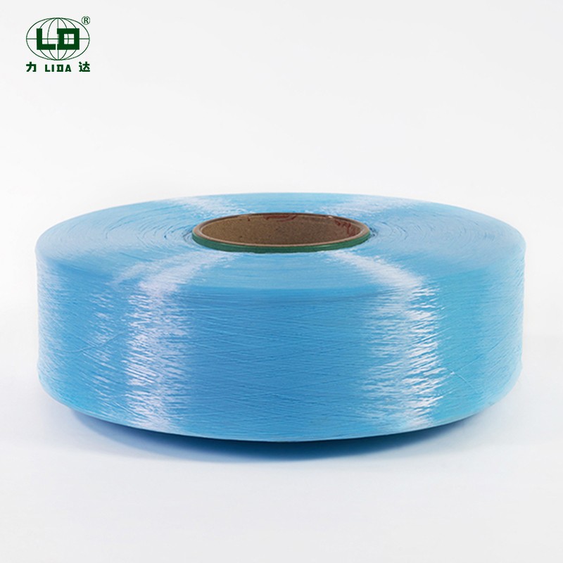 Wat is die kenmerke van semi-dowwe polyester-dope-geverfde filamentgare